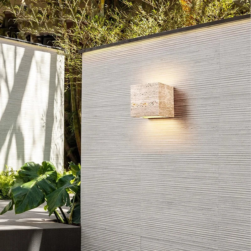 Außen-LED-Wandleuchte aus Travertinstein – IP65 Wasserdicht, Energieeffiziente Außenwandlampe für Garten und Terrasse 8