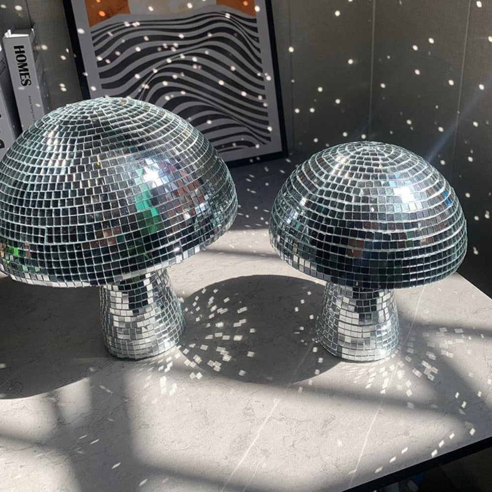 Disco Ball Pilzlampe – Retro Design mit Glitzereffekt, Reflektierende Kacheln, Verschiedene Größen für Innovative Raumgestaltung 4