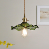 Elegante Pendelleuchte aus Glas und Messing mit Hibiskusblüten – Hängelampe für Esszimmer und stilvolle Räume 0
