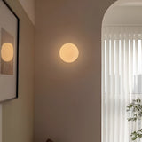 Minimalistische Runde Wandleuchte aus Glas – Dioscuri mit Frosted Glass und Eisenbasis 2