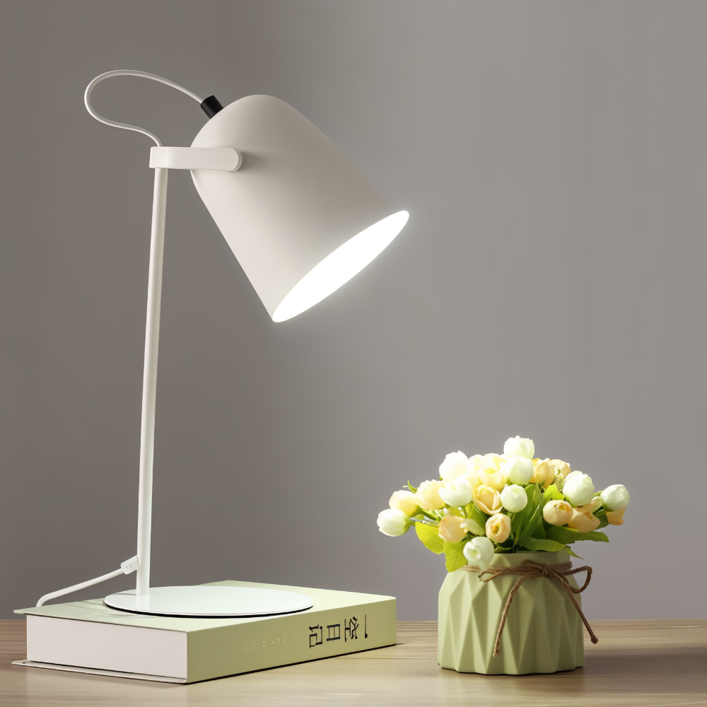 Moderne Rotierende Tischlampe mit Verstellbarem Winkel – Augenfreundliche LED Tischleuchte in Macaron-Farben für Nachttisch und Schreibtisch 1