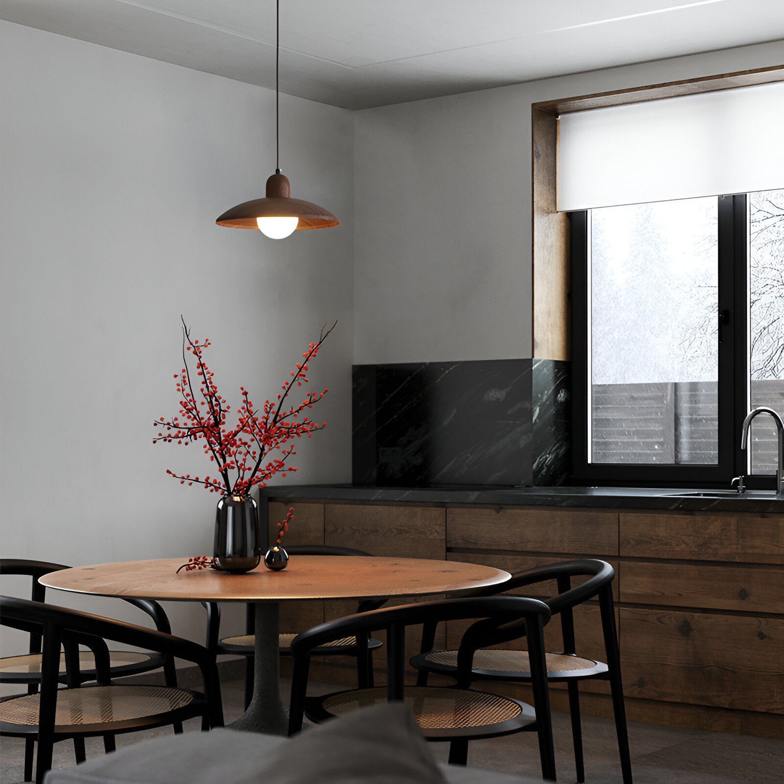 Pendelleuchte Wabi-Sabi aus Walnuss mit Glas – Höhenverstellbare Hängelampe für Esszimmer und moderne Innenräume 6