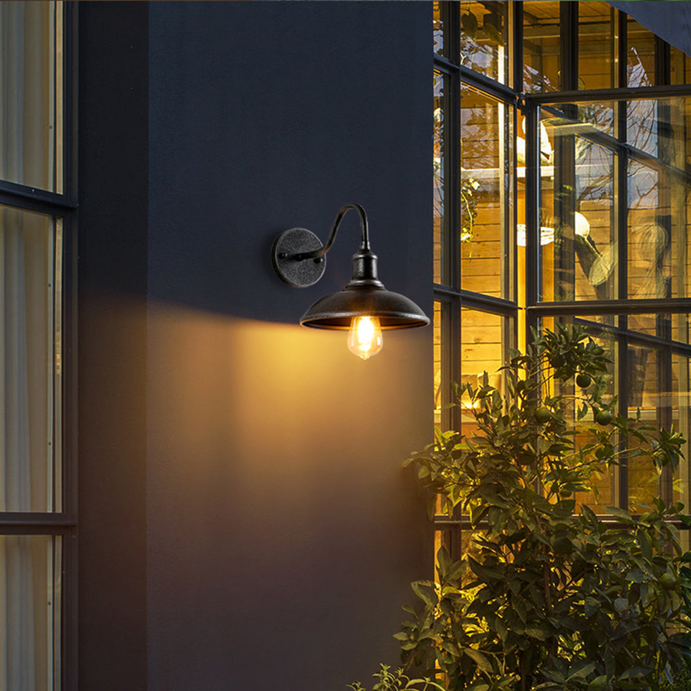 Rustikale Außenwandleuchte aus Antikem Messing mit IP65 Schutz – LED Wandleuchte Außen für Terrasse und Garten 2