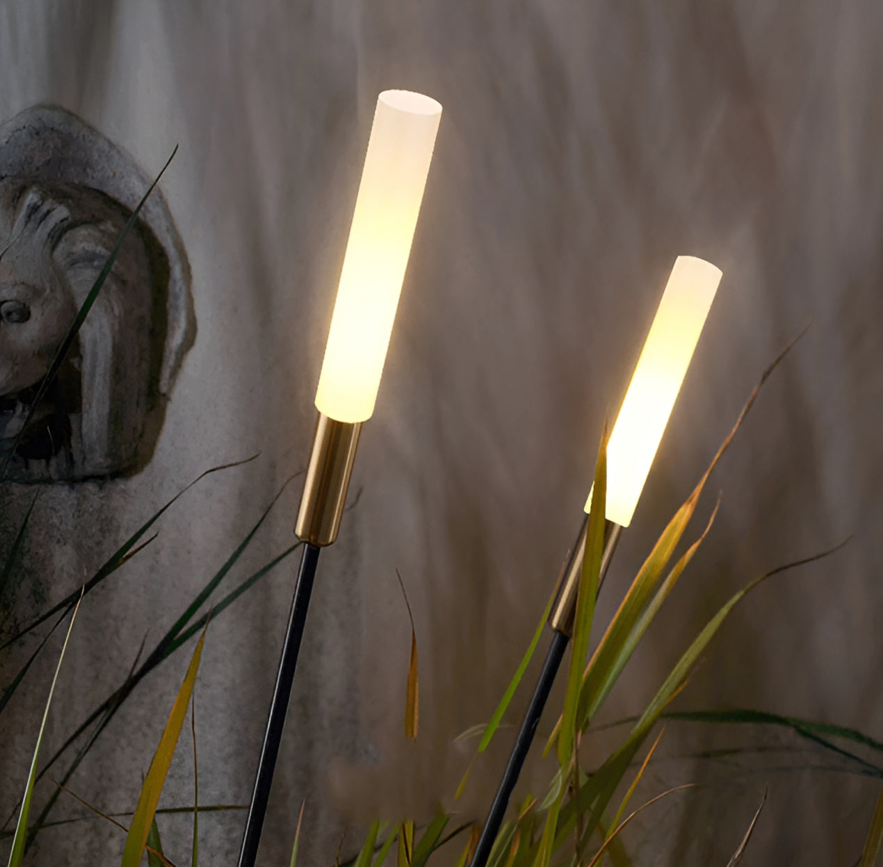 Solarbetriebene LED Außenlampe für Garten und Balkon – Außenbeleuchtung Haus 4