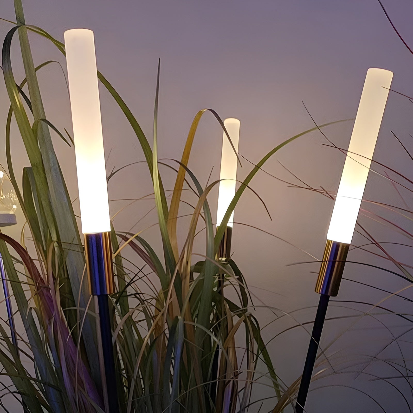 Solarbetriebene LED Außenlampe für Garten und Balkon – Außenbeleuchtung Haus 5