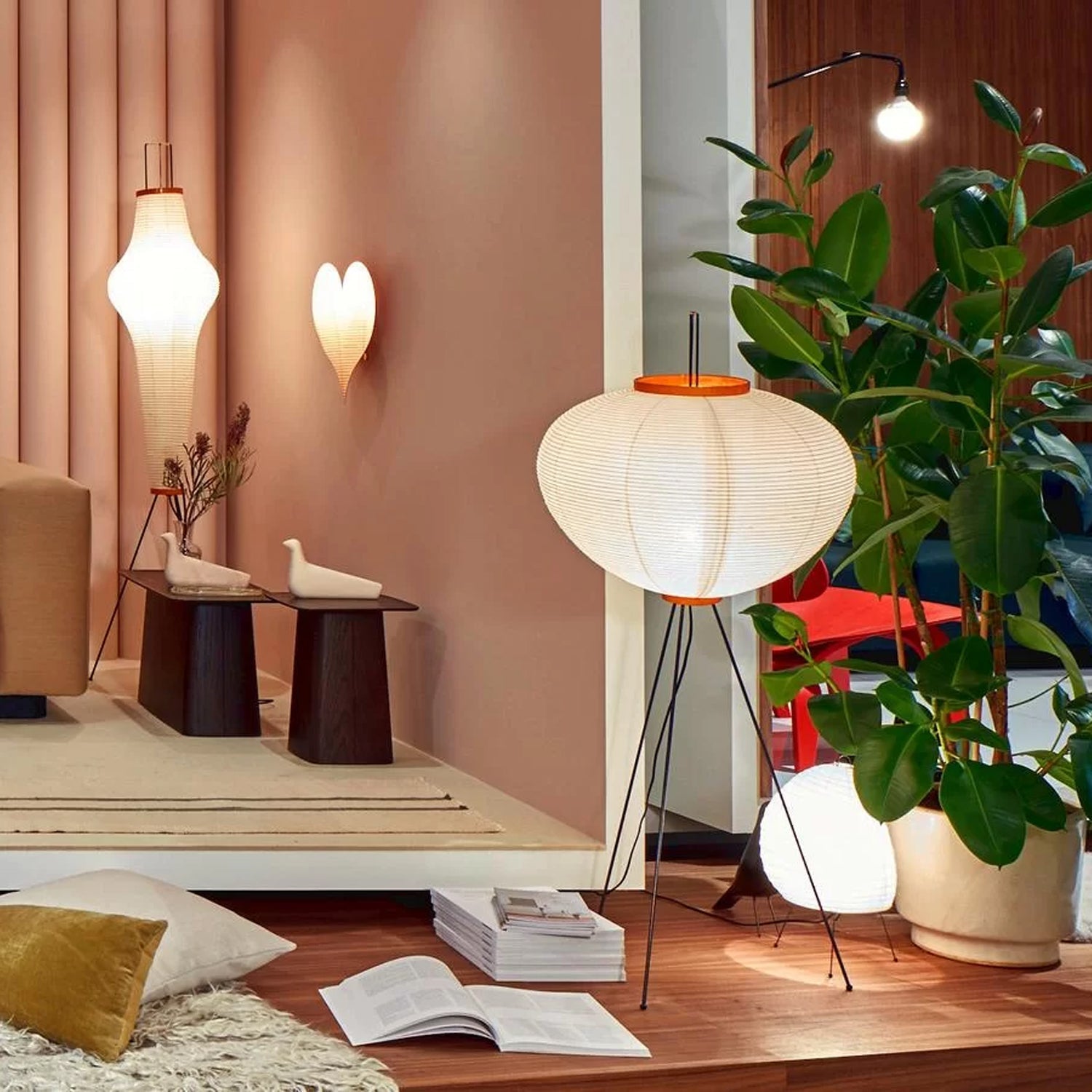 Stehlampe aus Reispapier für Wohnzimmer – Minimalistische Bogenlampe mit sanfter Lichtstreuung, LED-kompatibel, 120 cm hoch 6