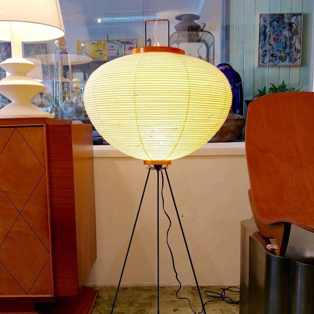 Stehlampe aus Reispapier für Wohnzimmer – Minimalistische Bogenlampe mit sanfter Lichtstreuung, LED-kompatibel, 120 cm hoch 7