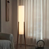 Stehlampe aus massivem Walnussholz mit Stoffschirm – Elegante Retro-Lampe für jeden Raum 2