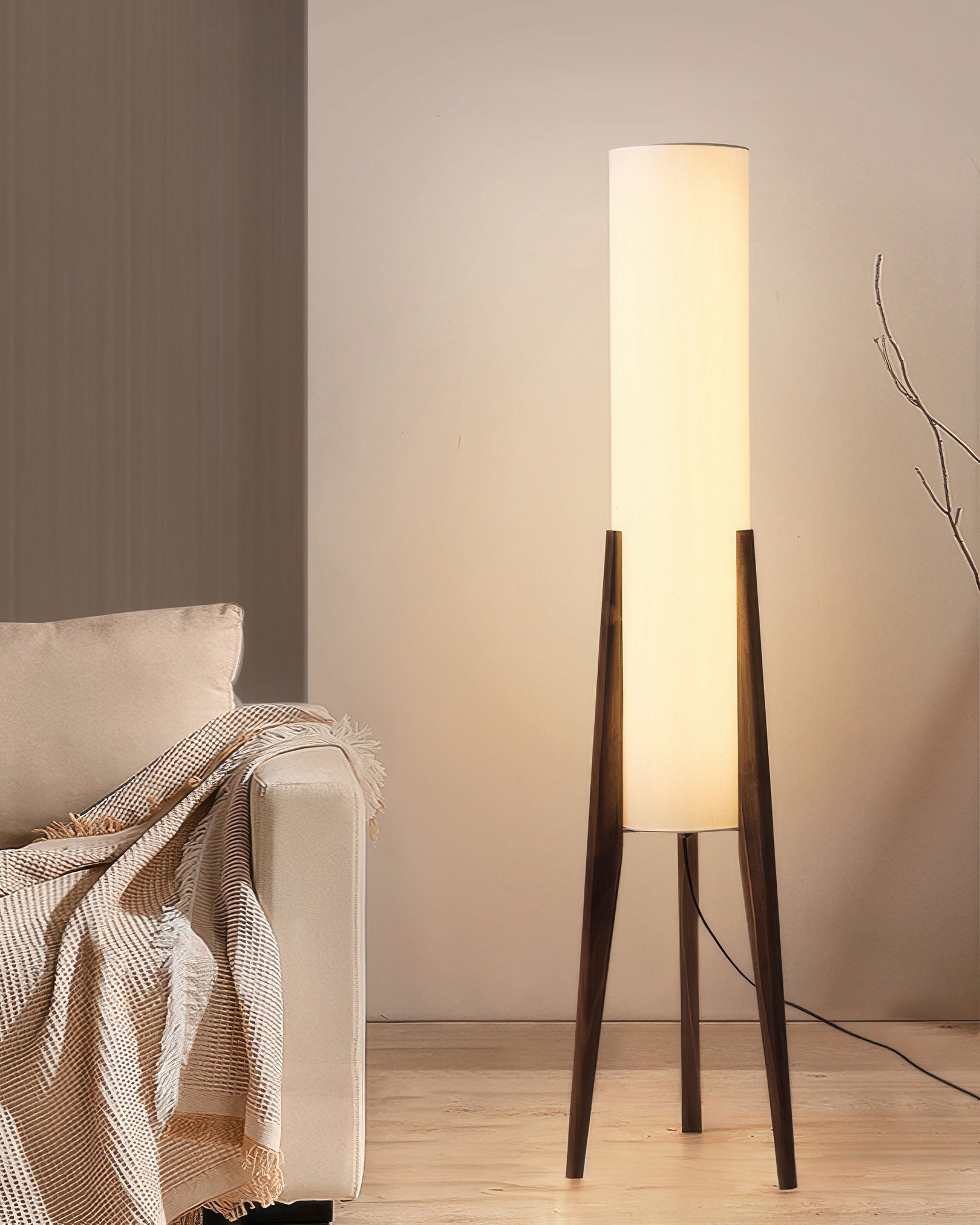 Stehlampe aus massivem Walnussholz mit Stoffschirm – Elegante Retro-Lampe für jeden Raum 6