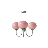 Stilvoller Marshmallow-Kronleuchter mit goldenem Finish und rosa Glasschirmen – 3 oder 5 Köpfe 13