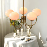 Stilvoller Marshmallow-Kronleuchter mit goldenem Finish und rosa Glasschirmen – 3 oder 5 Köpfe 4