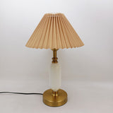 Tischlampe mit Retro Plissiertem Schirm für Nachttisch und Wohnzimmer 8