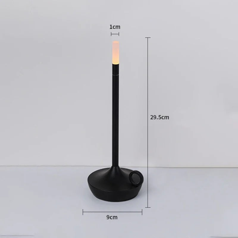 Elegante Dimmbar LED Lampe aus Aluminium – Warmes Licht, 30/50/100% Helligkeit, Wiederaufladbar, 23 cm Hoch